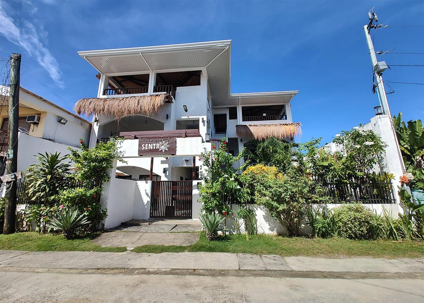 Sentro Suites Siargao 卢纳将军城 外观 照片