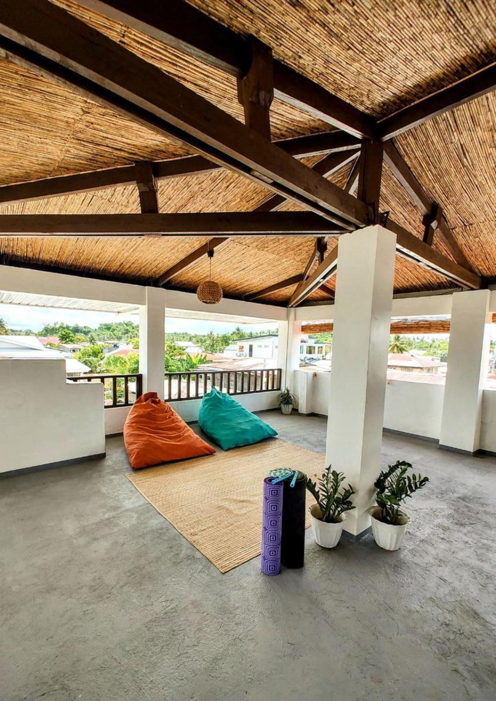 Sentro Suites Siargao 卢纳将军城 外观 照片